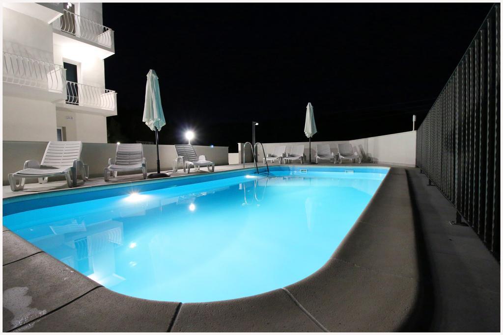 Apartments Huljev Примоштен Экстерьер фото