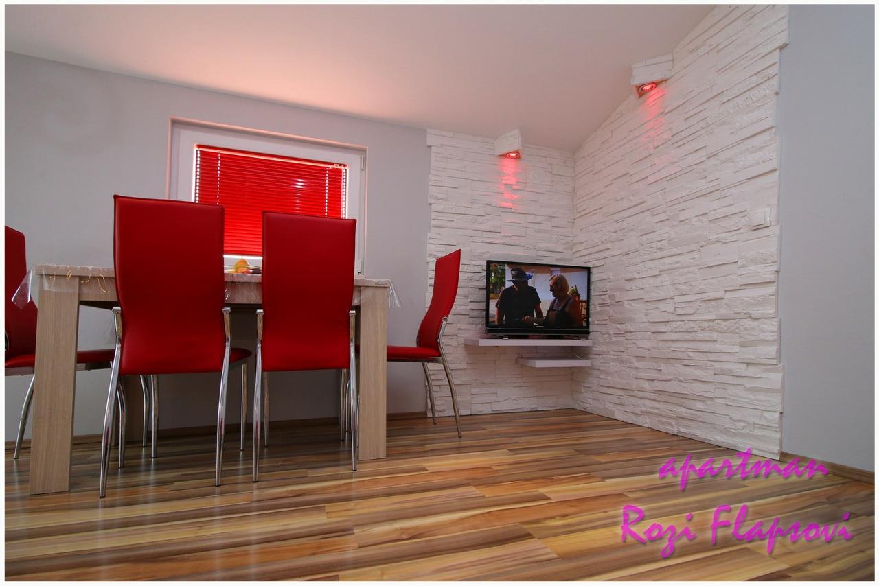 Apartments Huljev Примоштен Экстерьер фото