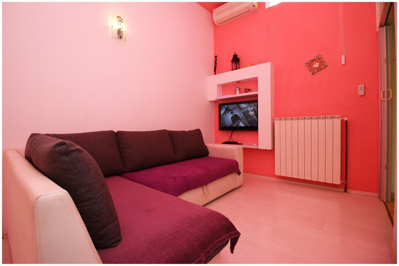 Apartments Huljev Примоштен Экстерьер фото